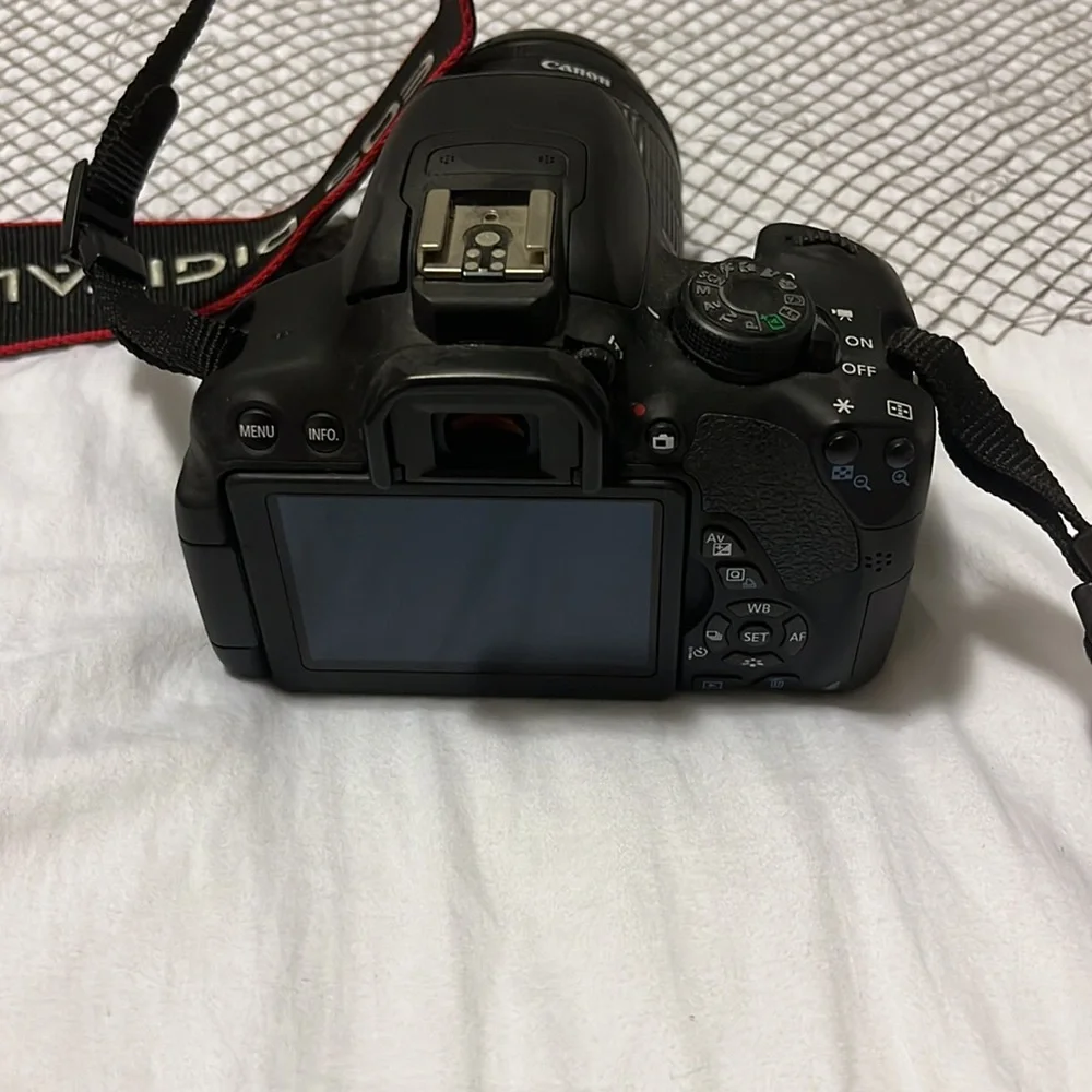 Great condition Canon EOS Rebel t5i Camera